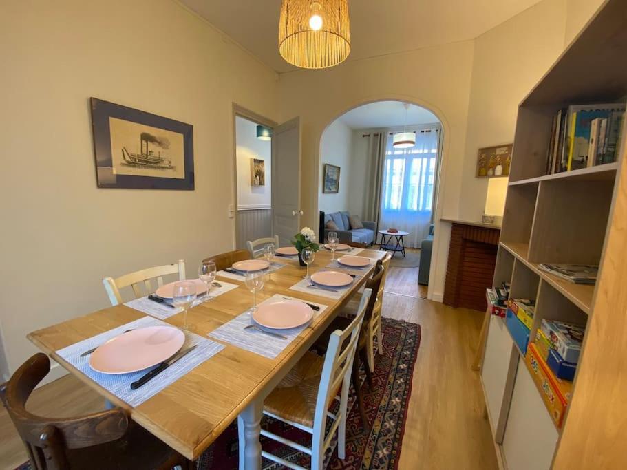 Maison De Charme - 4 Chambres - Courette & Parking Gratuit Амиен Екстериор снимка