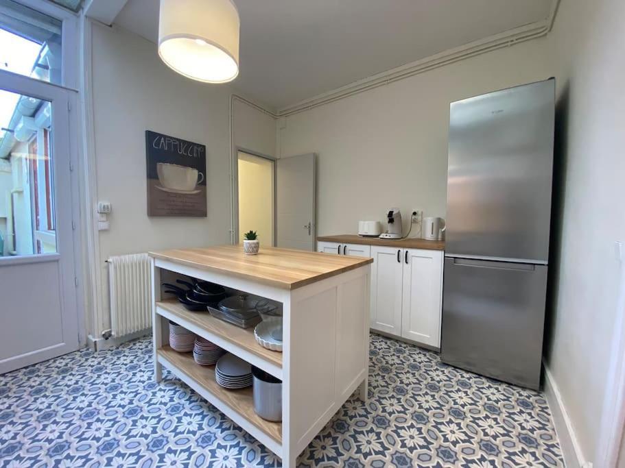 Maison De Charme - 4 Chambres - Courette & Parking Gratuit Амиен Екстериор снимка